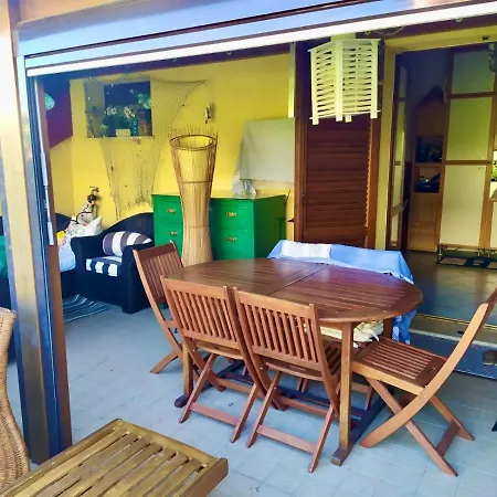 N233 - Numana, Bilocale In Con Piscina Διαμέρισμα