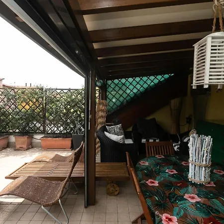 N233 - Numana, Bilocale In Con Piscina Διαμέρισμα Numana