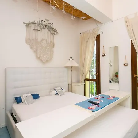 N233 - Numana, Bilocale In Con Piscina Διαμέρισμα *